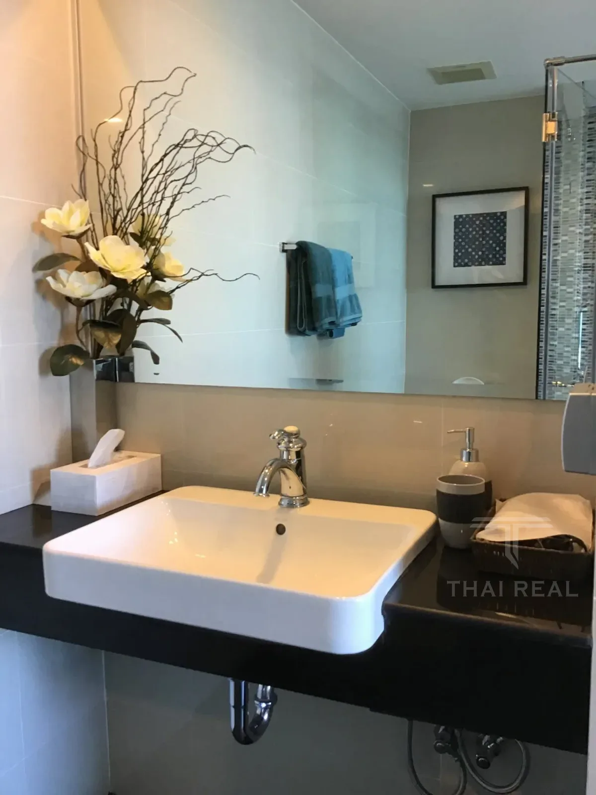 Beachfront 2-Bed Condo, The Crest Santora – photo 24