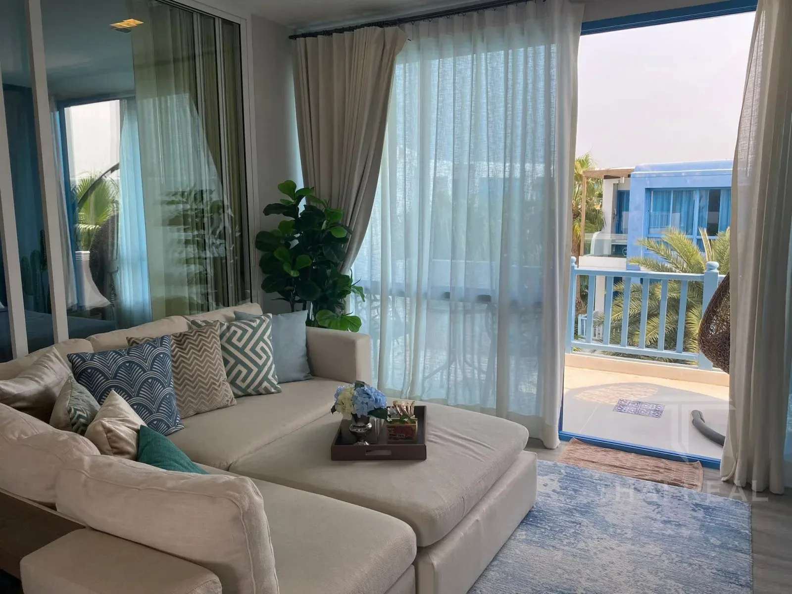 Beachfront 2-Bed Condo, The Crest Santora – photo 4