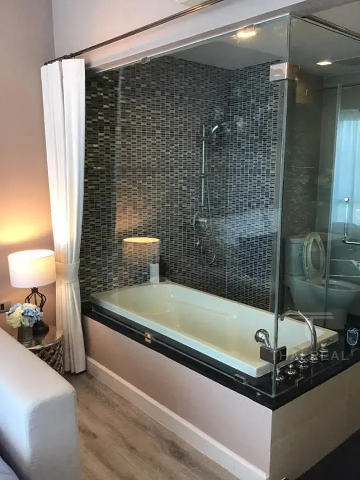 Beachfront 2-Bed Condo, The Crest Santora – photo 25
