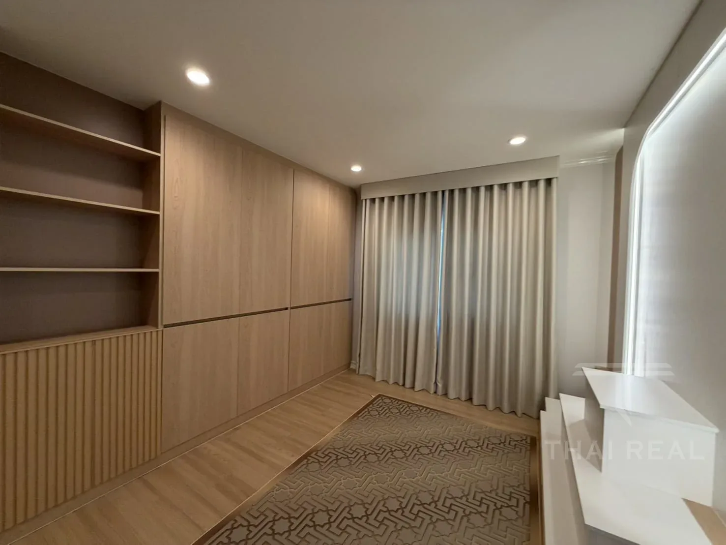 Supalai Lagoon Family House with Office – photo 15