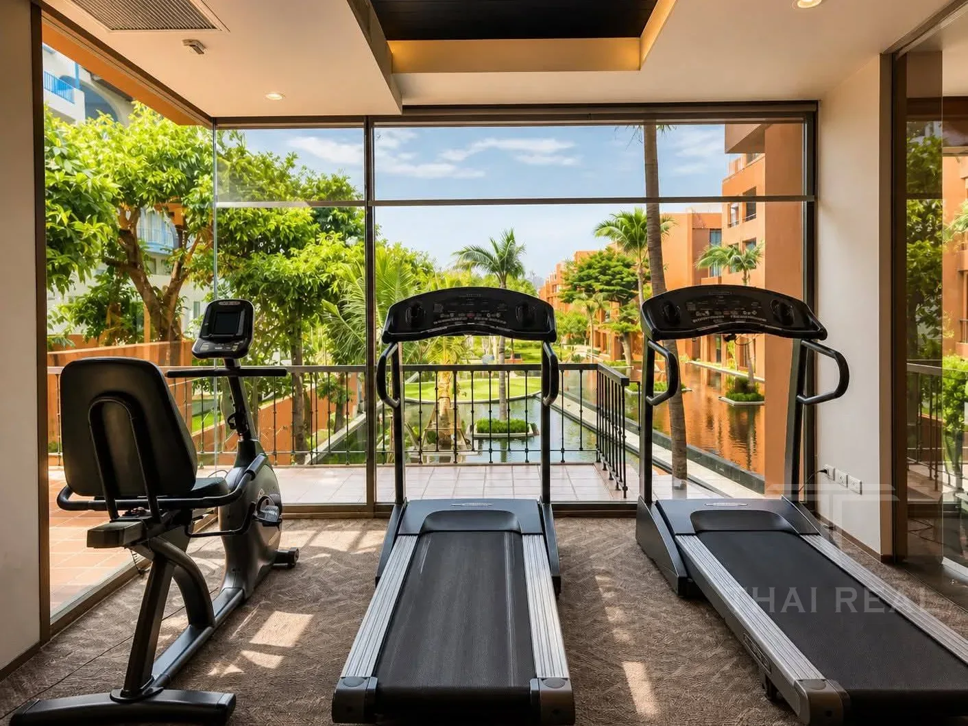Beachfront Sea-View Condo – photo 20