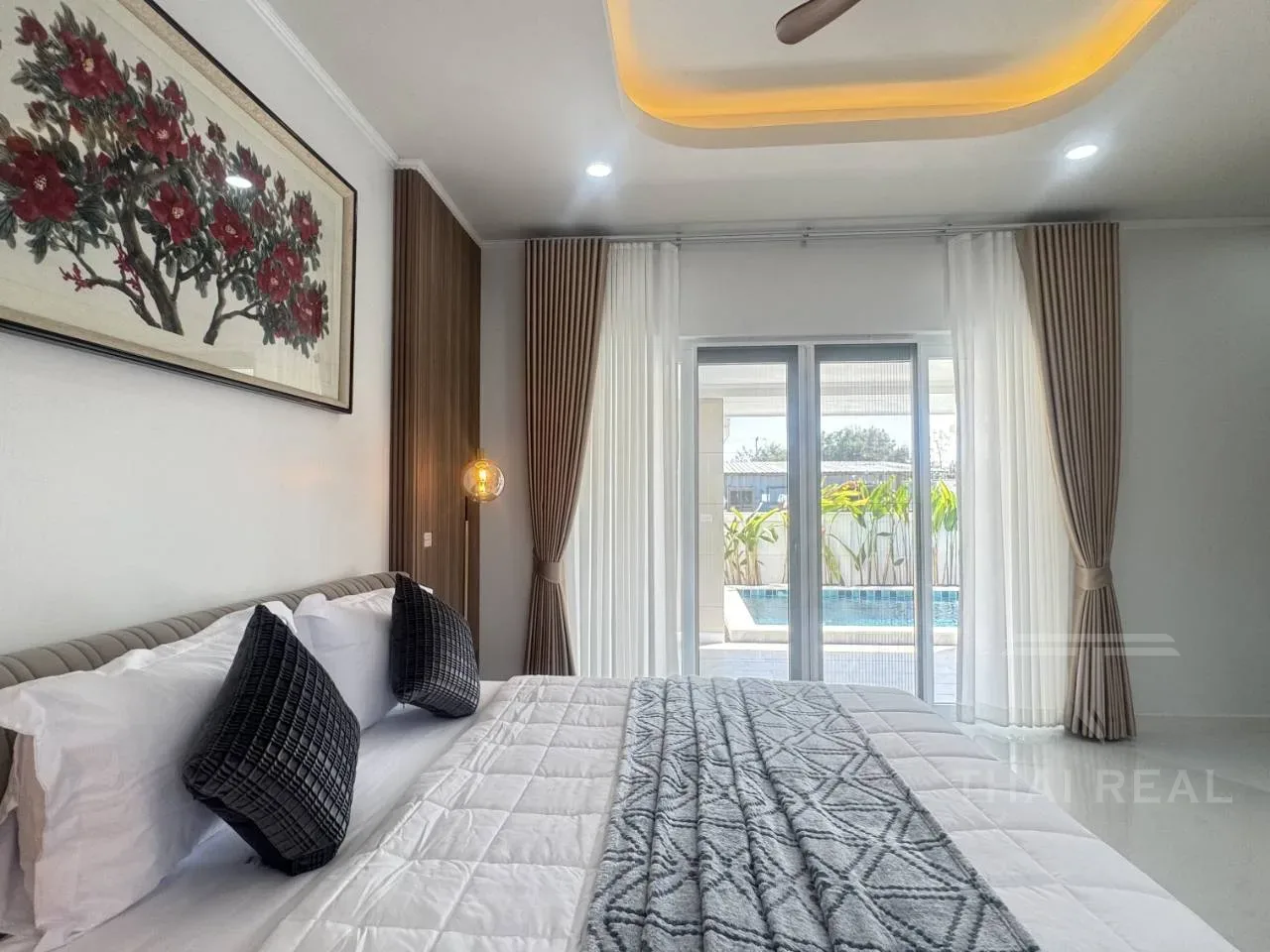 Modern Saltwater Pool Villa – photo 10