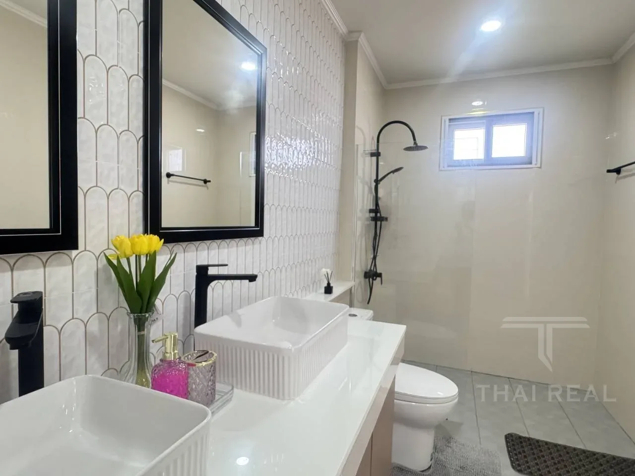 Modern Saltwater Pool Villa – photo 14