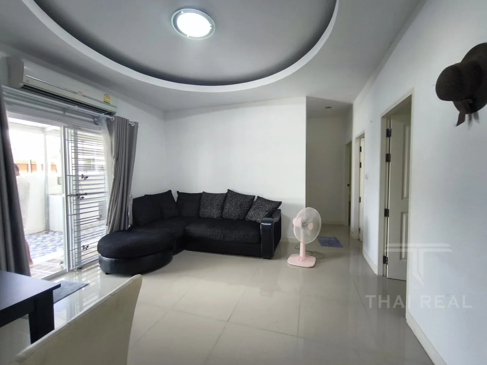 Affordable House with Shared Pool – photo 5