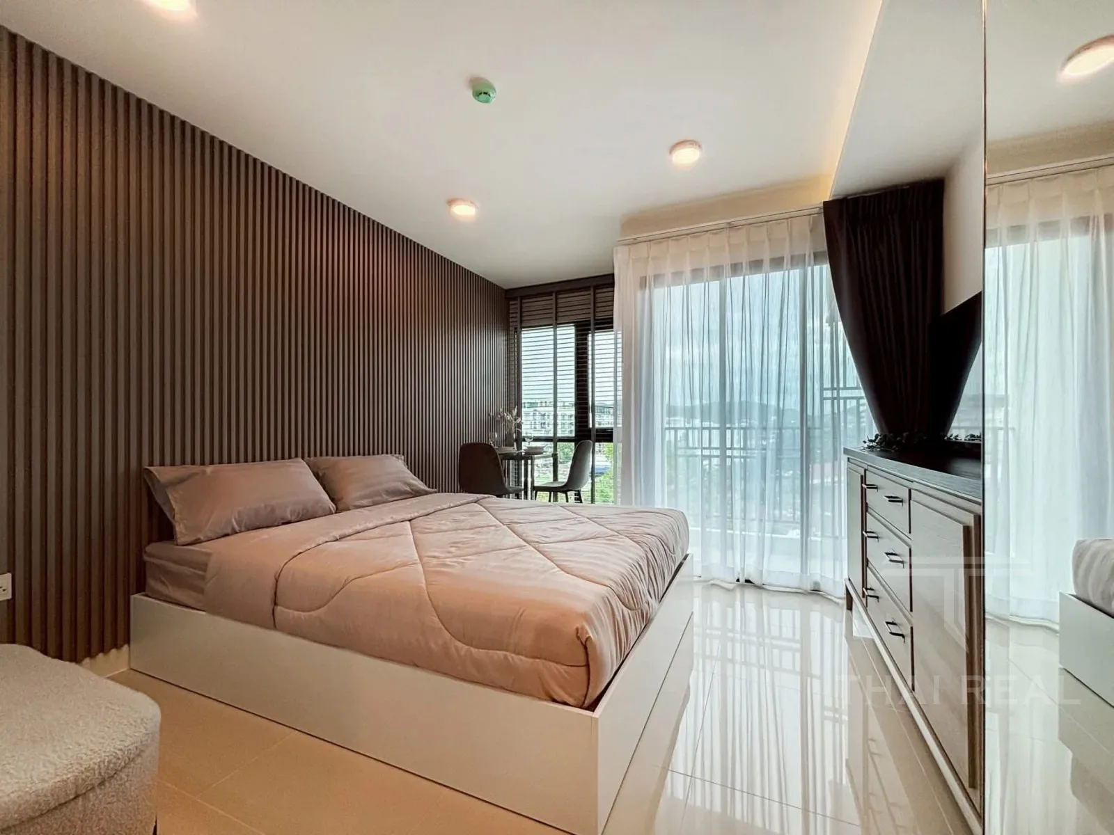 Modern Studio at Mira Monte – photo 7