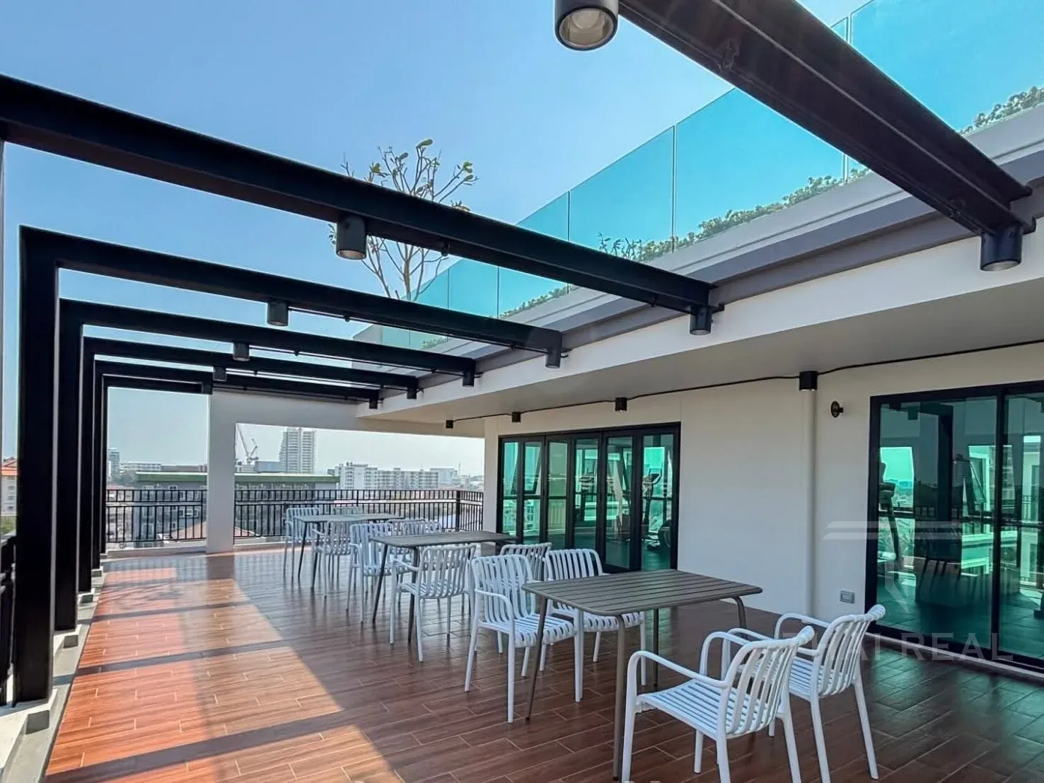 Modern Studio at Mira Monte – photo 17