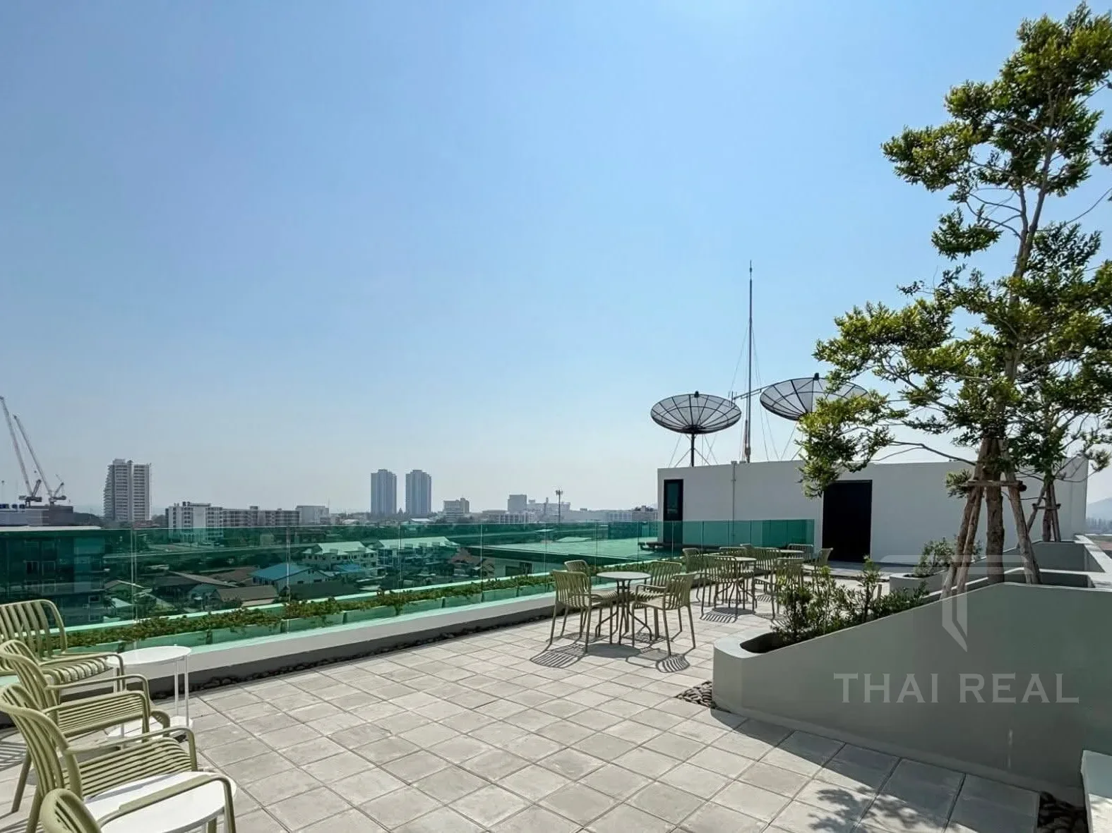 Modern Studio at Mira Monte – photo 20