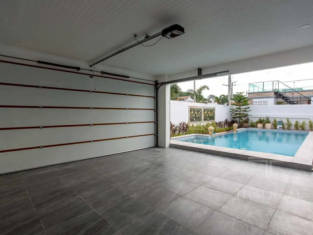 Luxury Saltwater Pool Villa – photo 43