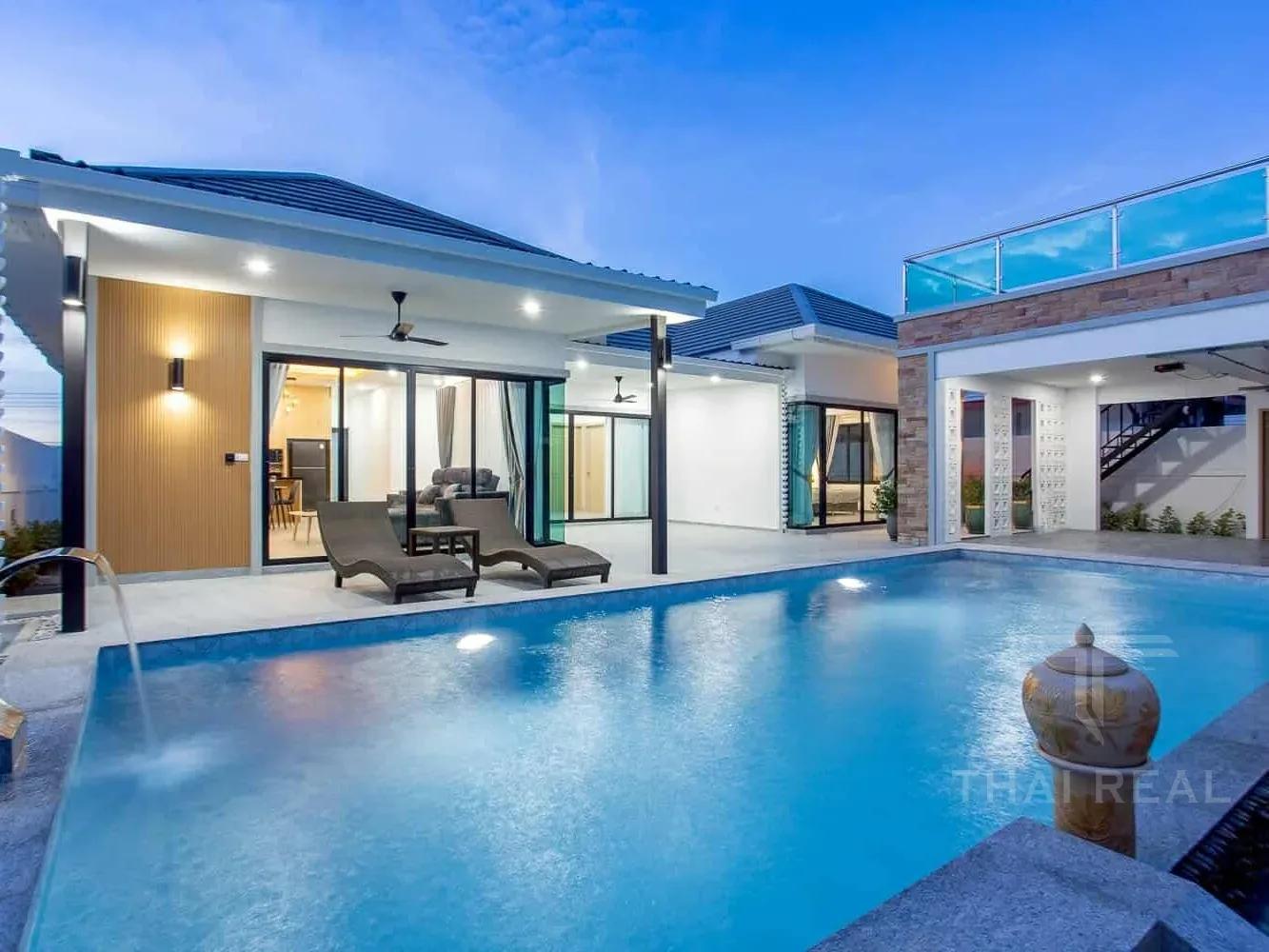 Luxury Saltwater Pool Villa – photo 4