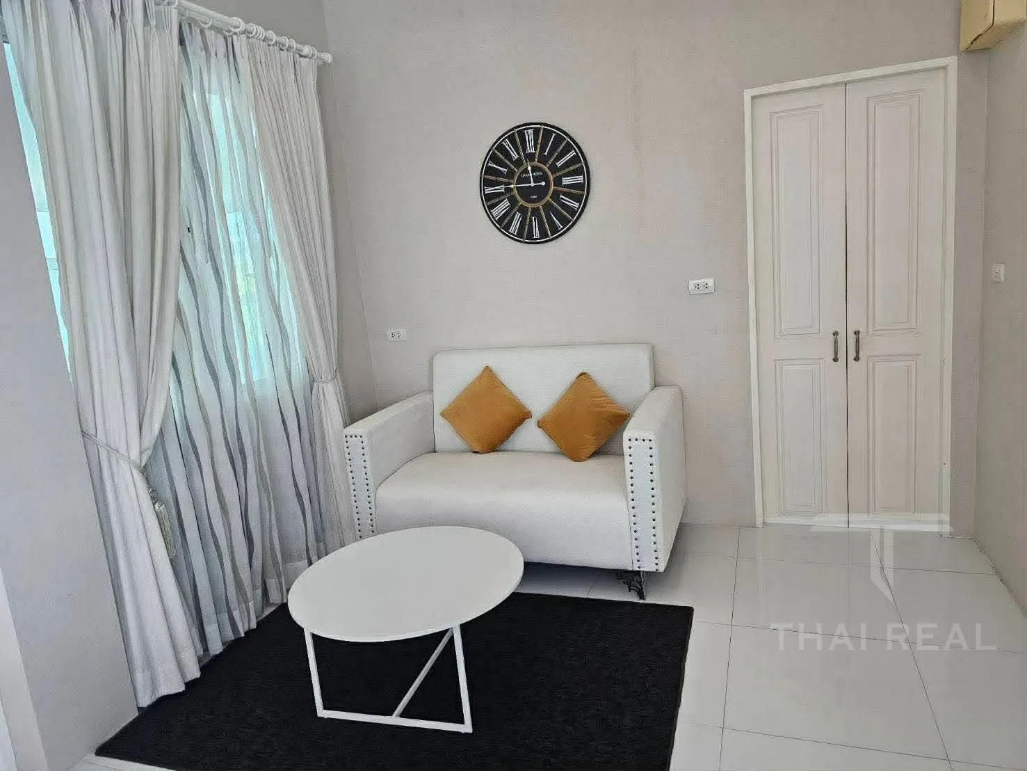 Central-Pool Luxury Villa – photo 26