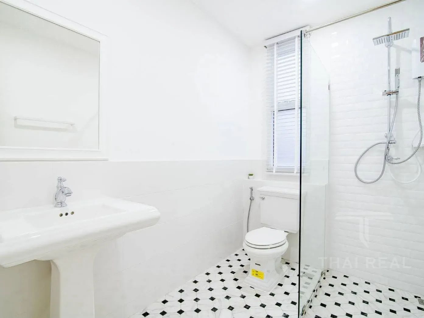 Central-Pool Luxury Villa – photo 29