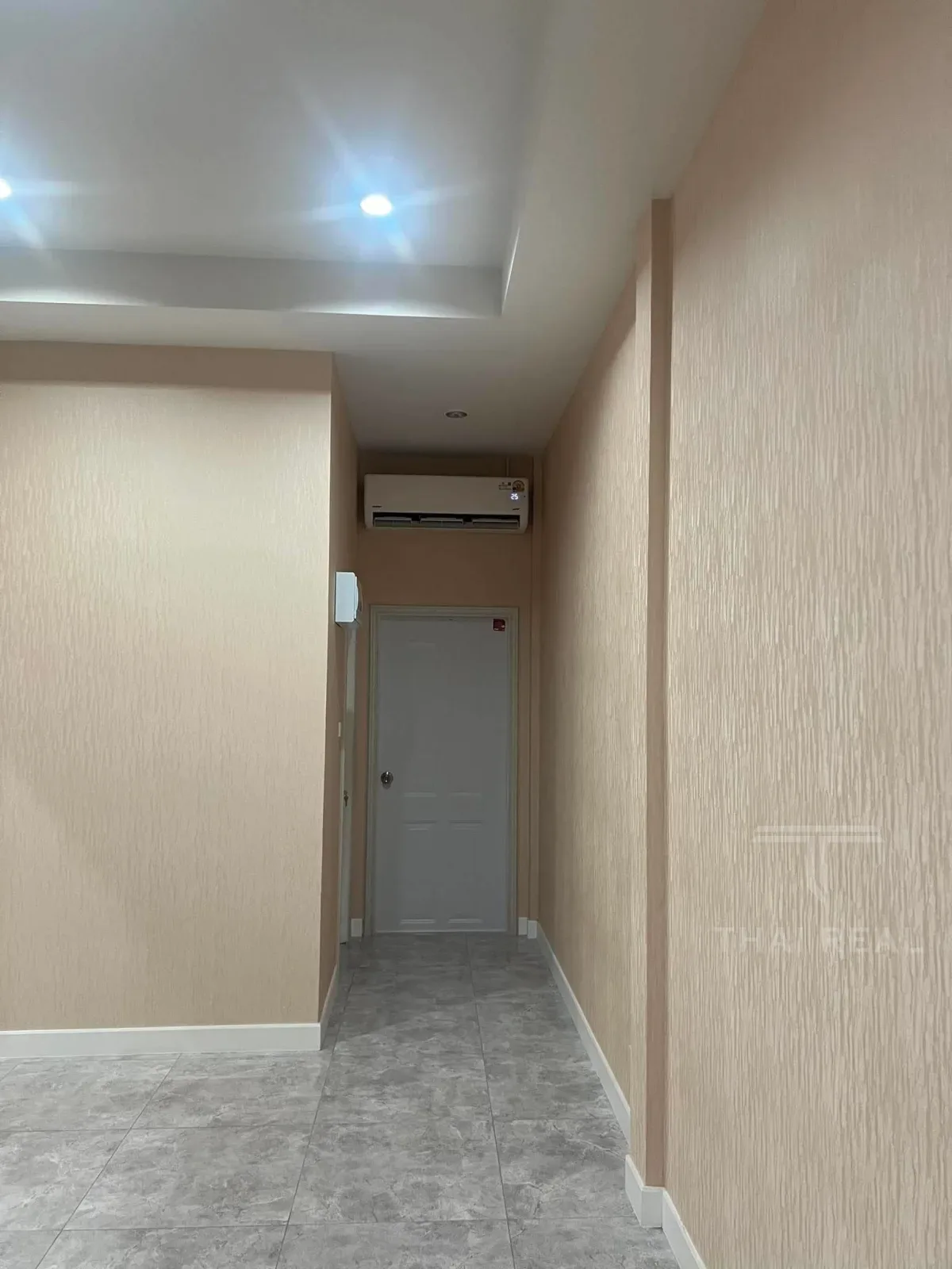 Modern Townhouse at Midtown – photo 5