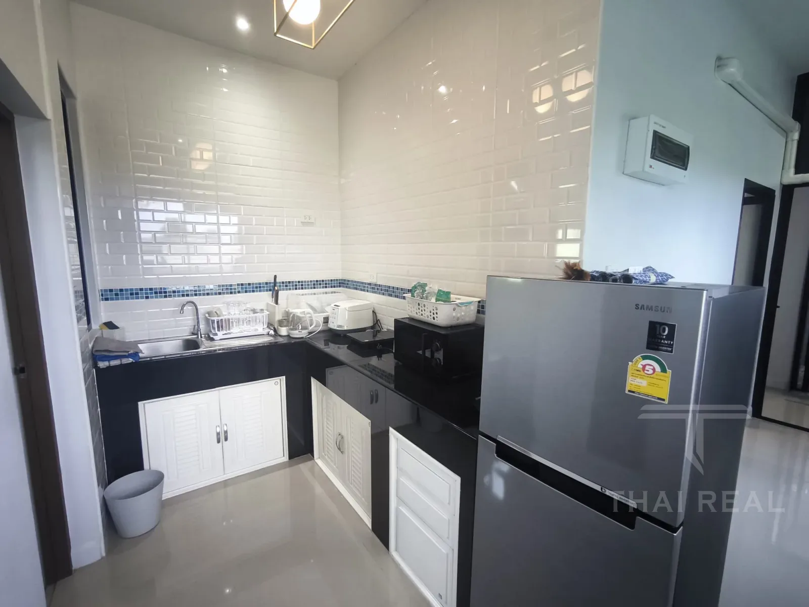 Corner Pool Villa near Black Mountain – photo 15