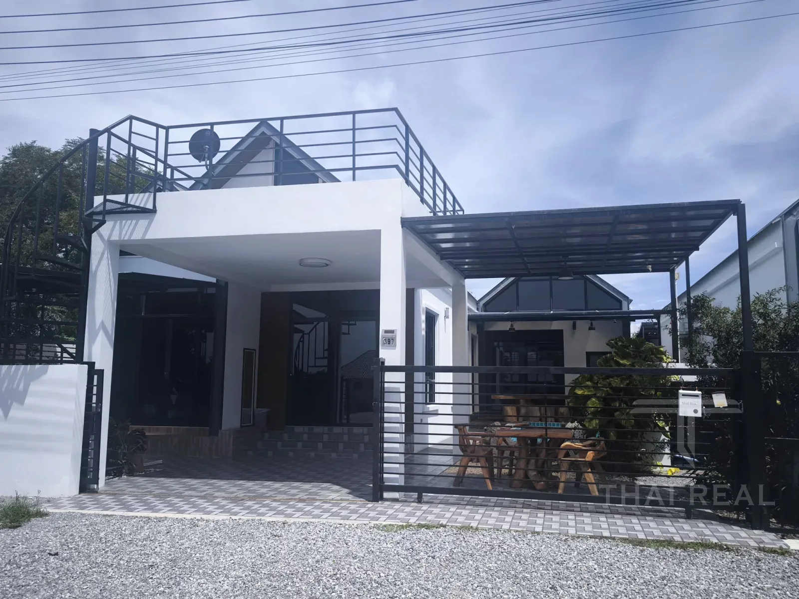 Corner Pool Villa near Black Mountain – photo 5