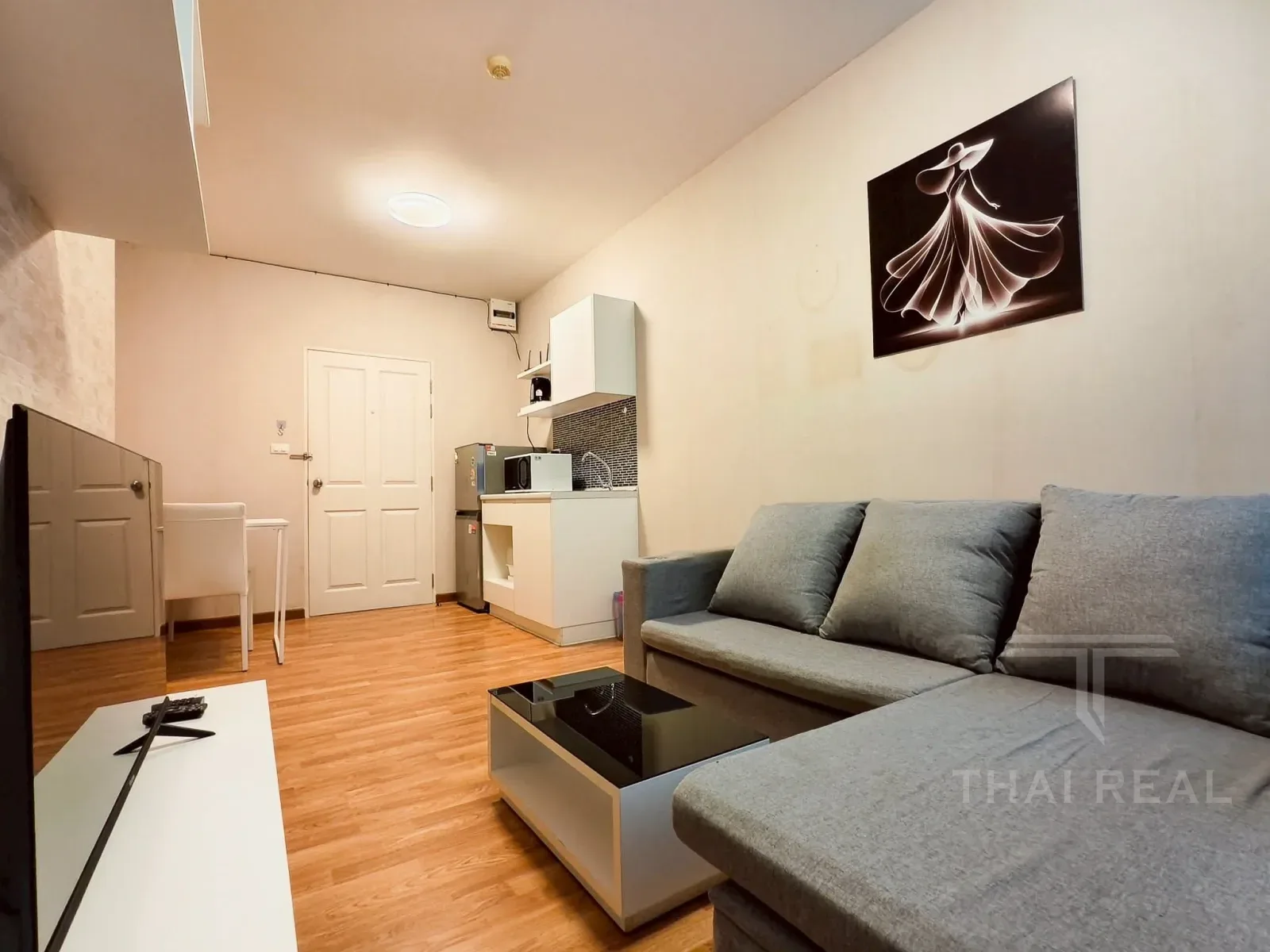 The Trust Condo, near Airport & Beach – photo 3