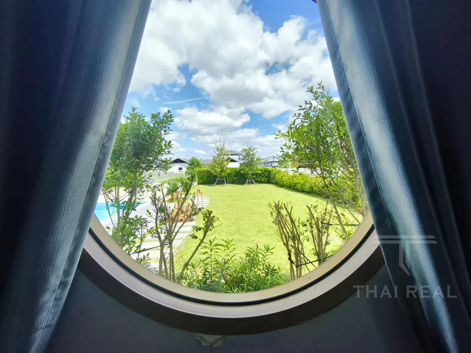 Spacious House with Large Garden – photo 14