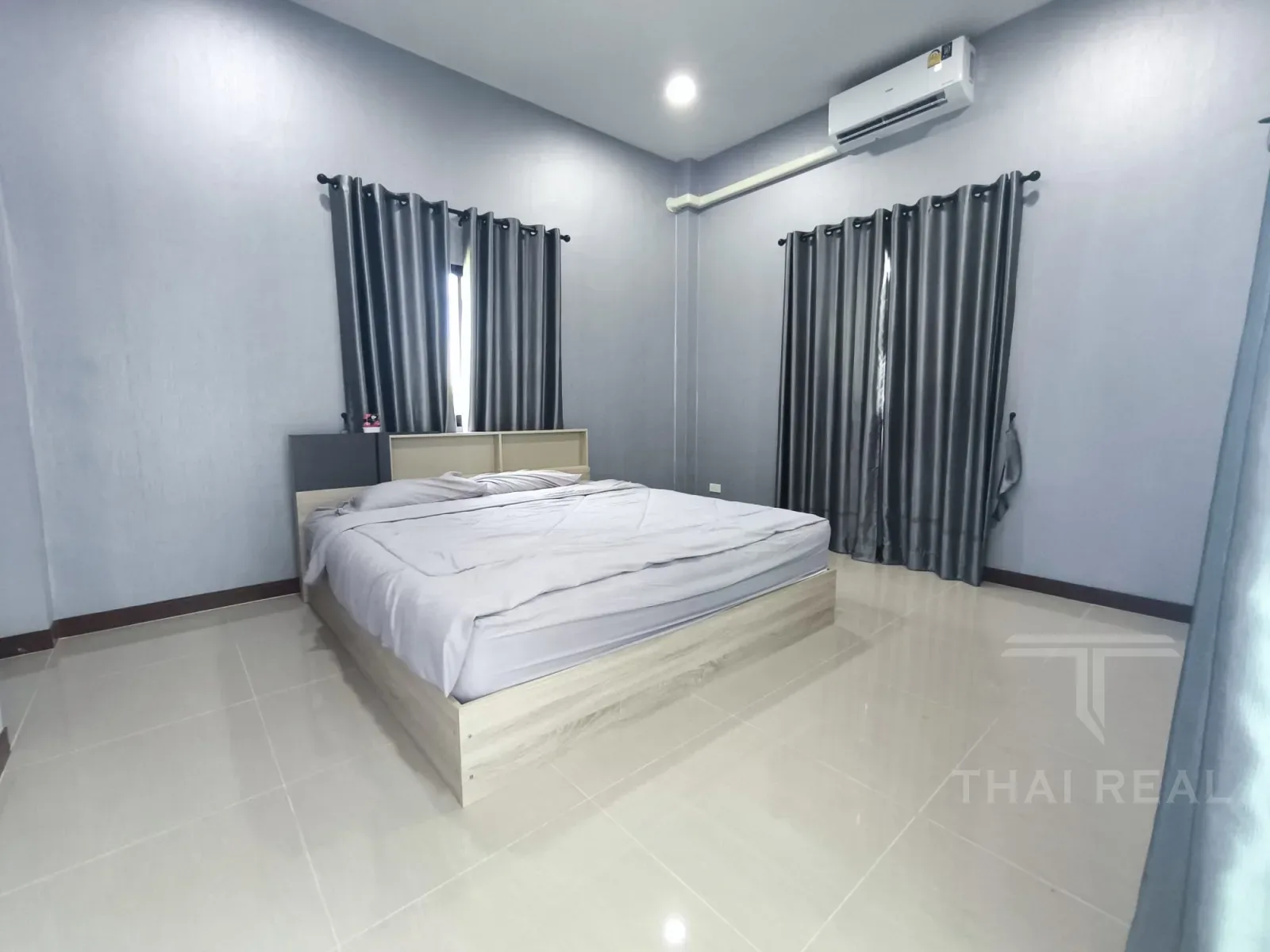 Spacious House with Large Garden – photo 24