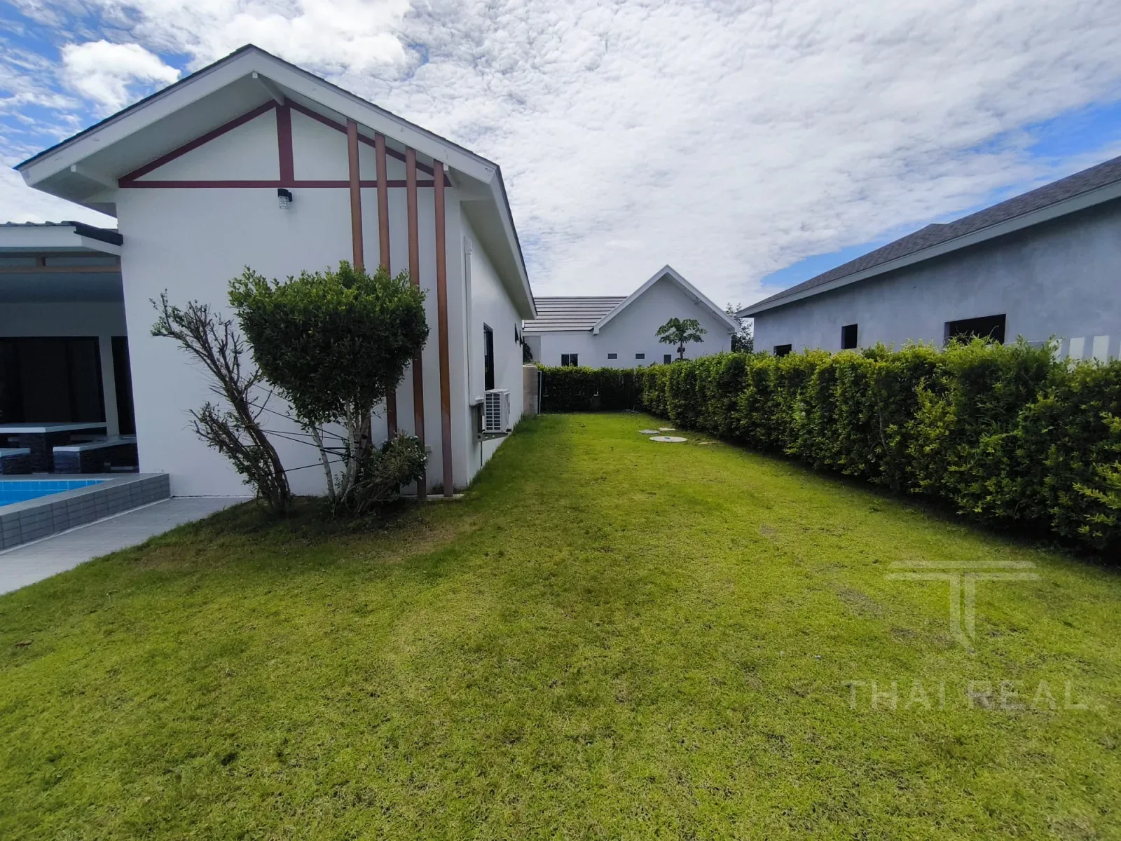 Spacious House with Large Garden – photo 34