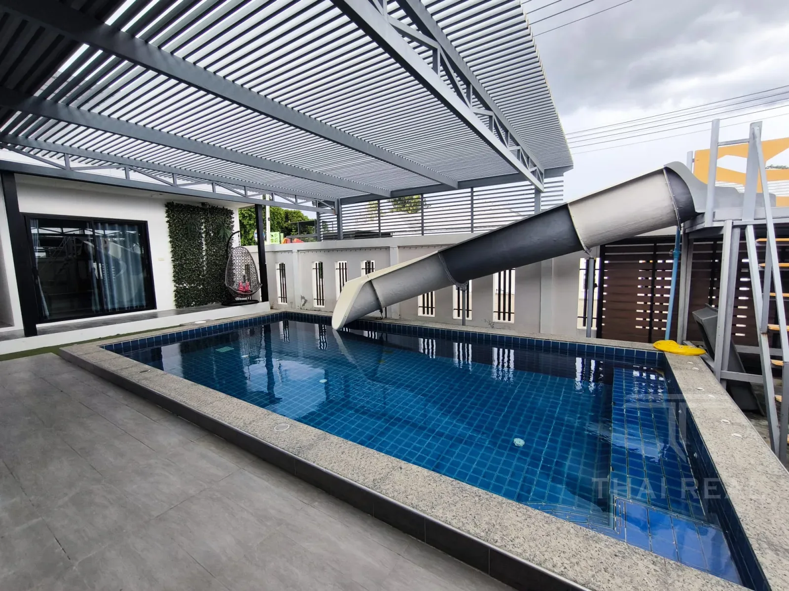 5-Bed Pool Villa with Slide & Snooker – photo 3