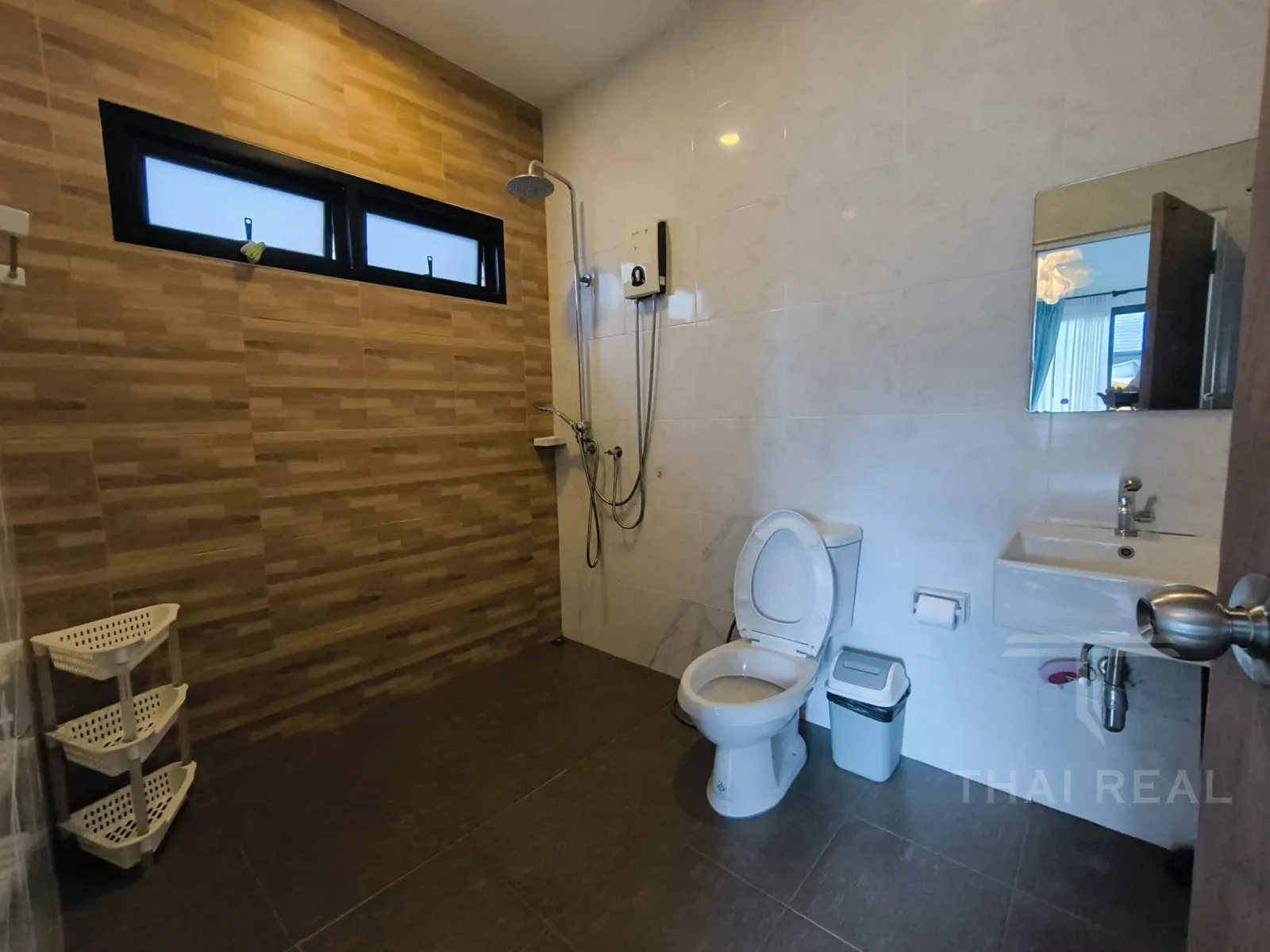 Comfortable 3-Bed Private House – photo 23