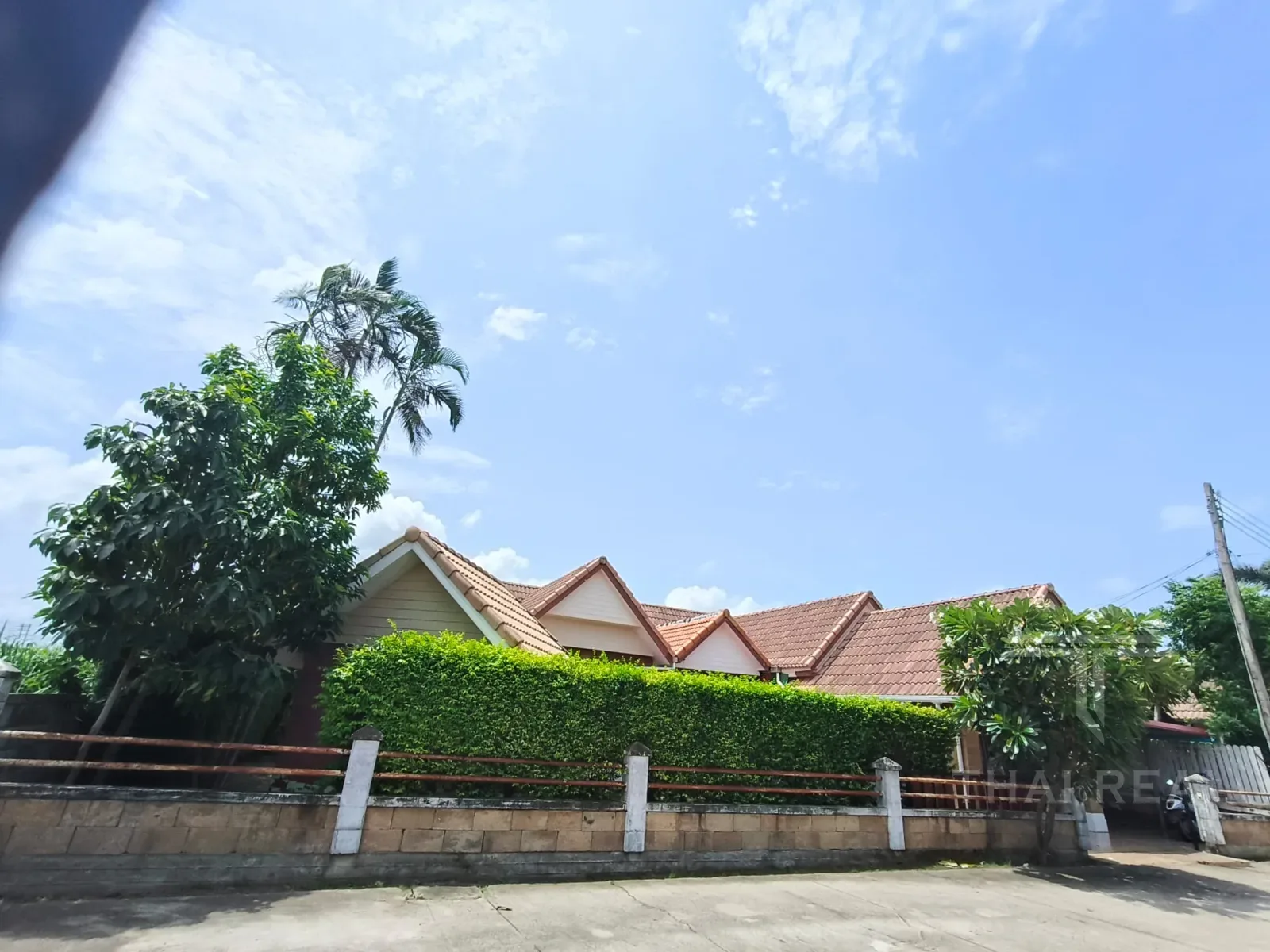 Family Home in Dusita 1 Village – photo 19