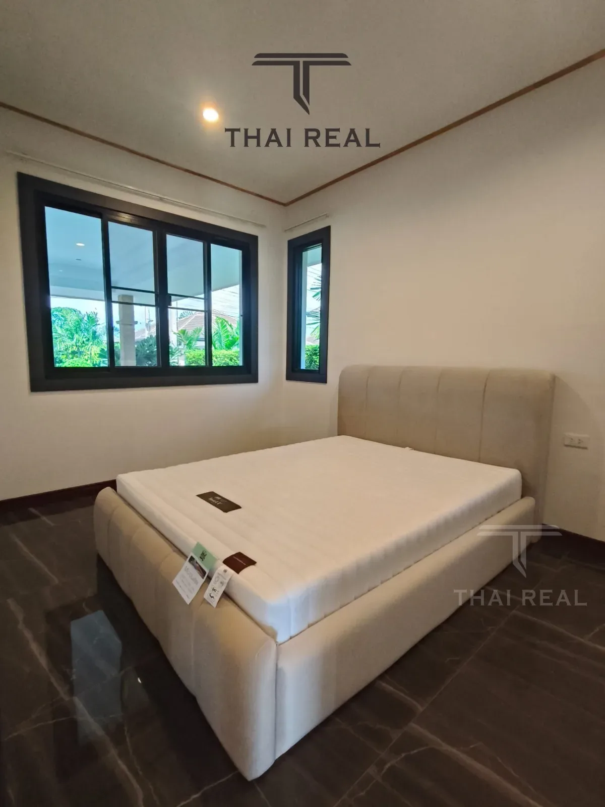 Modern Pool Villa with Jacuzzi – photo 16