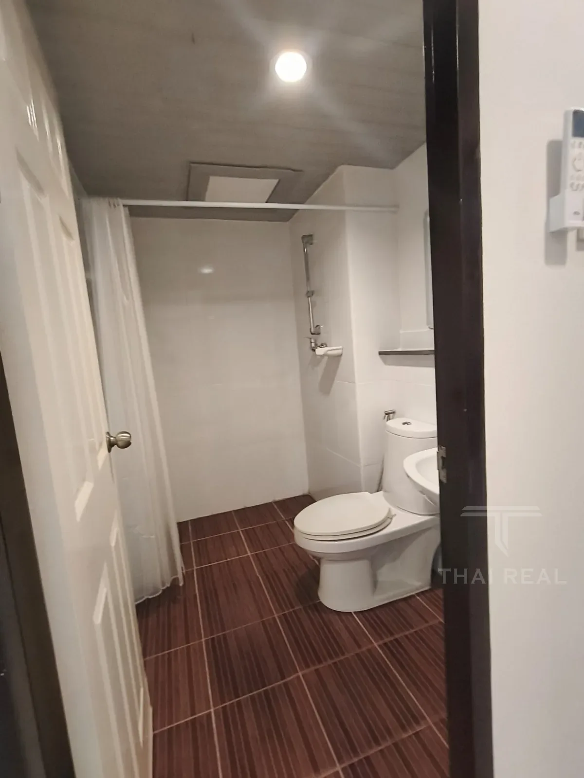 Spacious 2-Bed Condo – photo 16