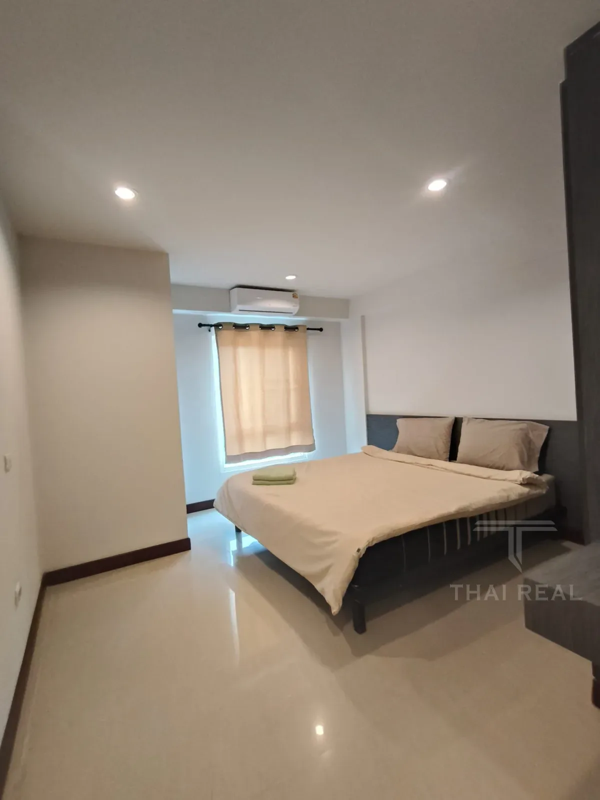 Spacious 2-Bed Condo – photo 5