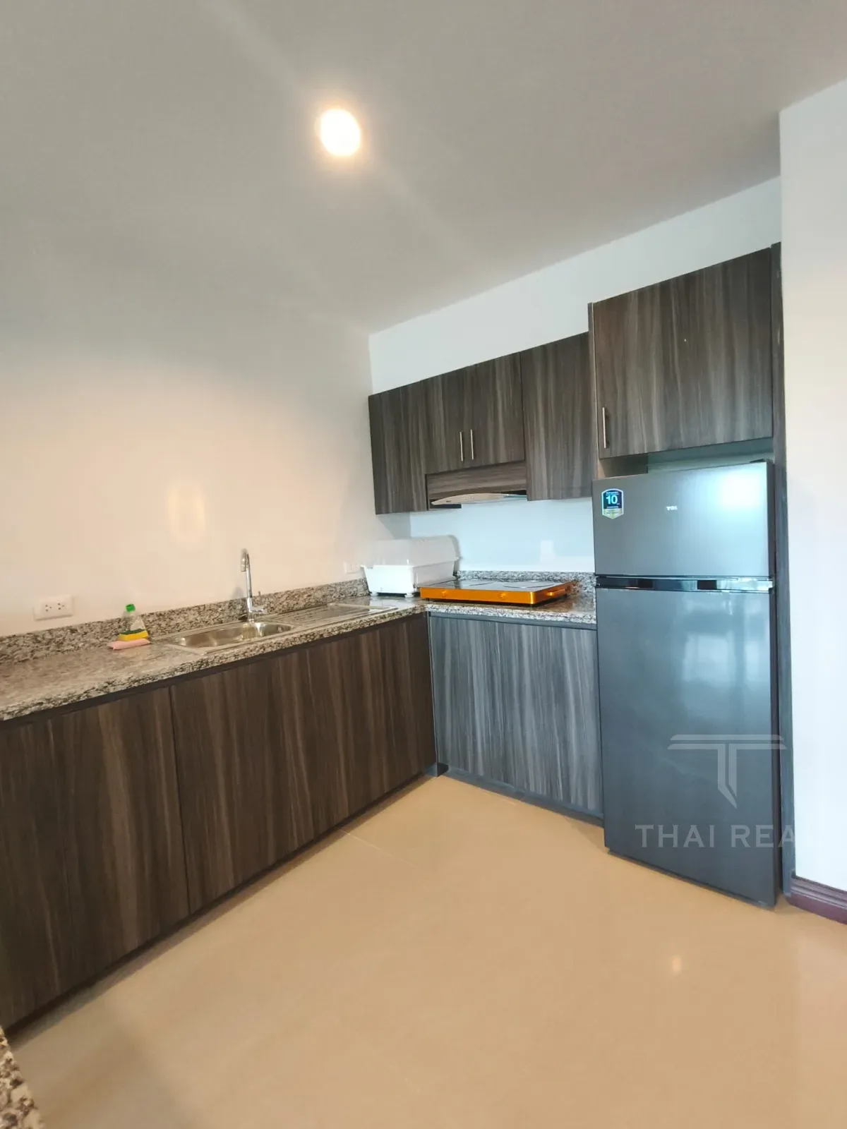 Spacious 2-Bed Condo – photo 4