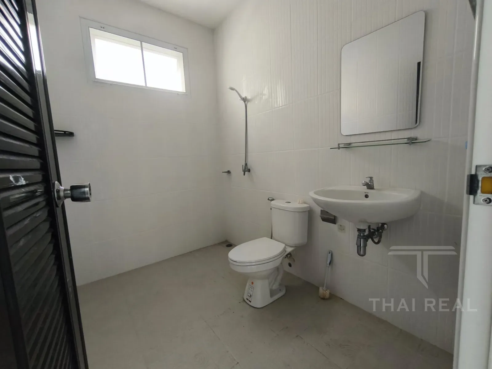 บ้านรีโนเวทใหม่ 2-bed พร้อมดาดฟ้า – photo 17