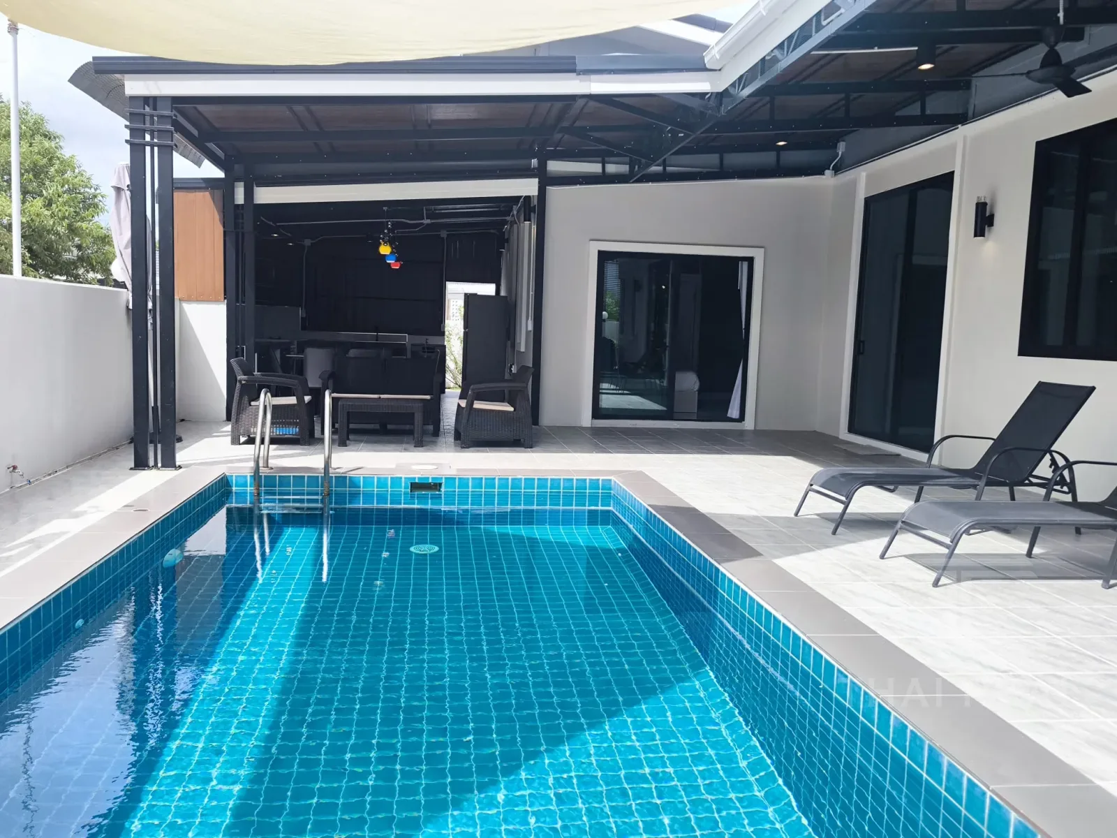 Private Pool Villa with Modern Kitchen – photo 2