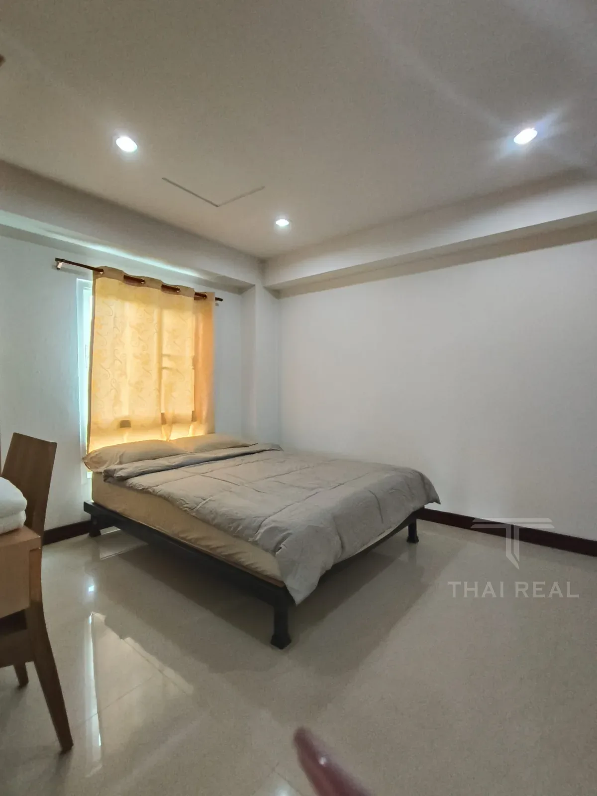 2-Bed Condo – photo 5
