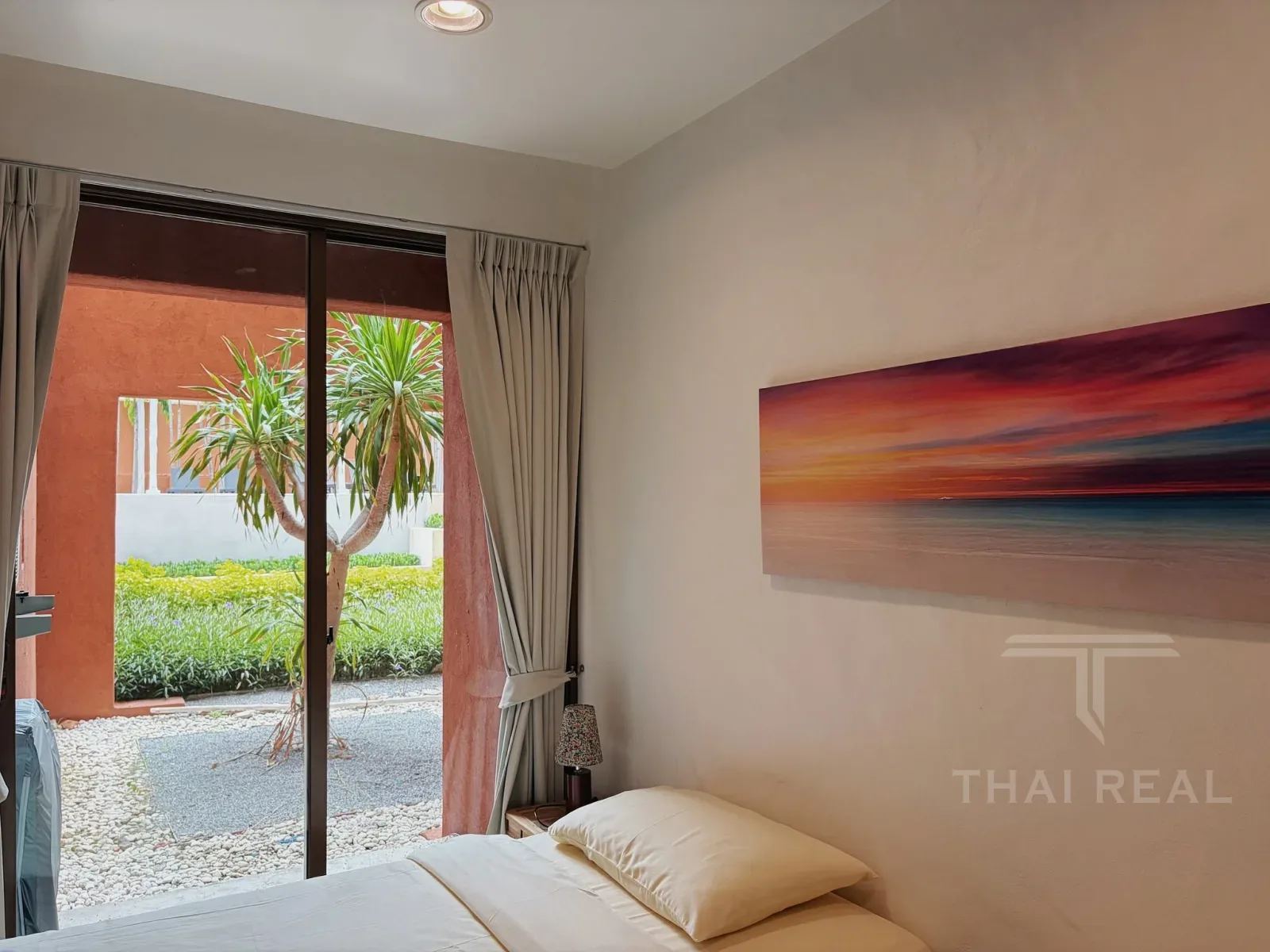 Beachfront 2-Bed Condo — Las Tortugas – photo 8