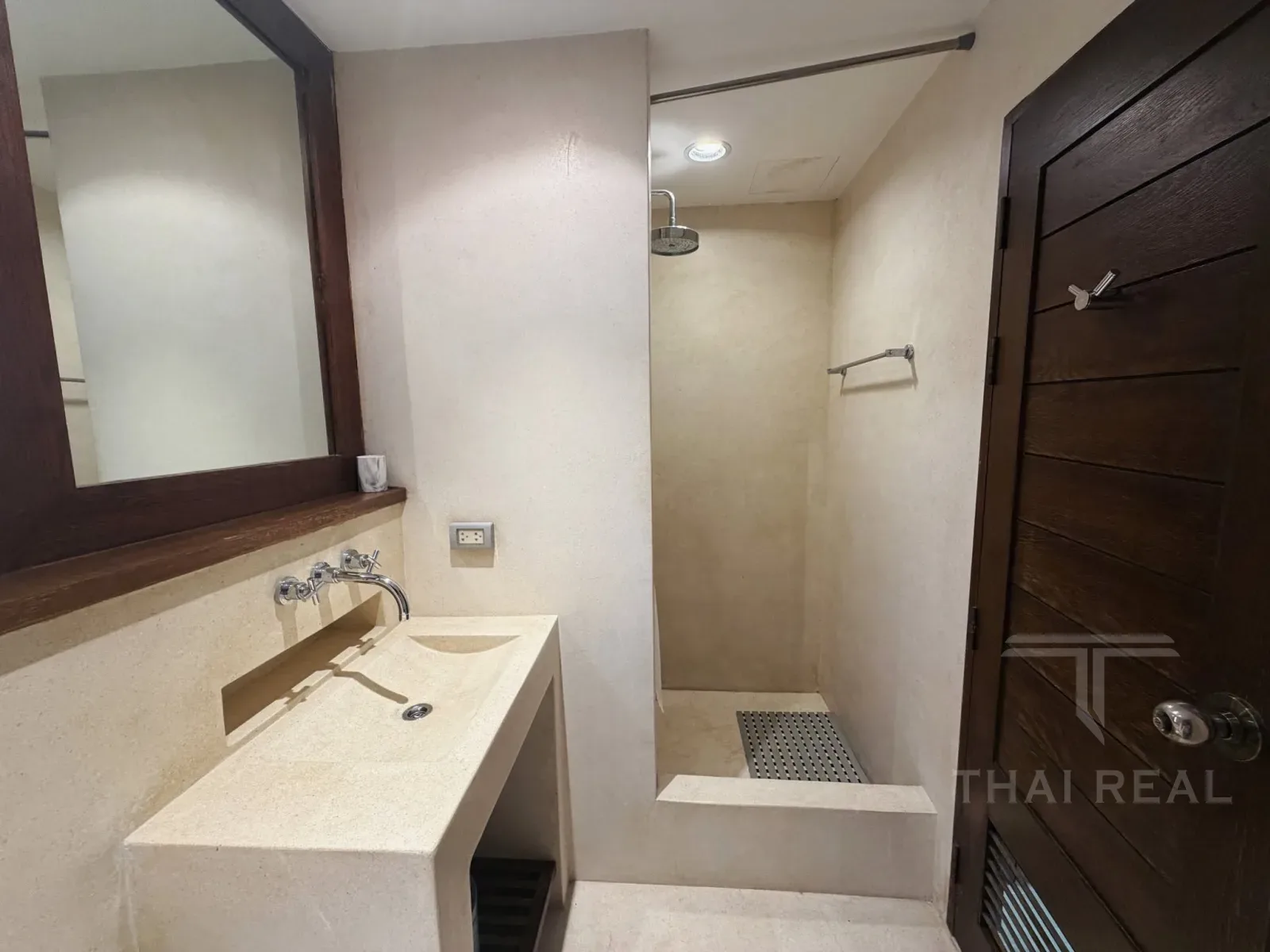 Beachfront 2-Bed Condo — Las Tortugas – photo 9