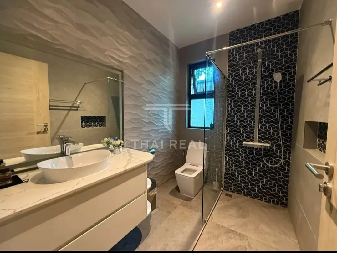 Modern 3-Bedroom Private Pool Villa on 1 Rai – photo 26