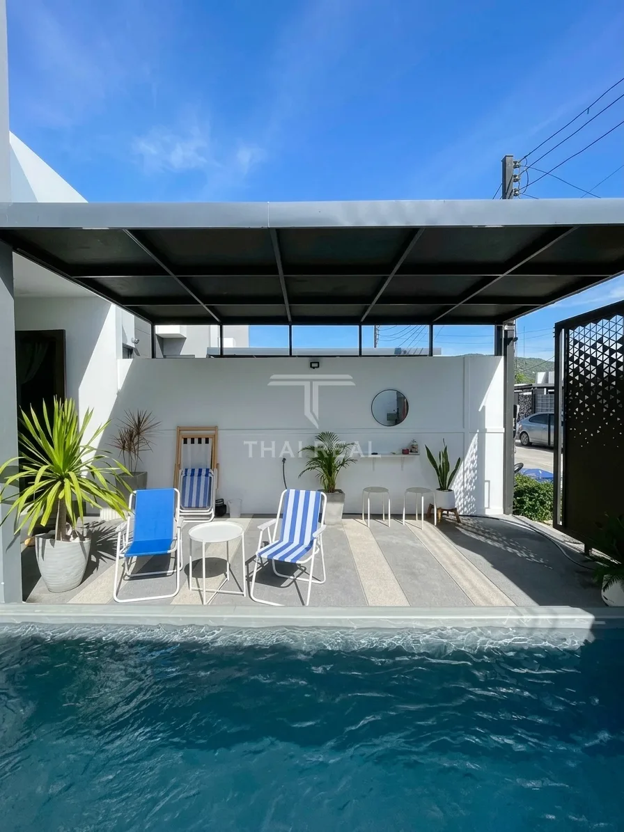 พูลวิลล่า 3 ห้องนอน - Modern Villa