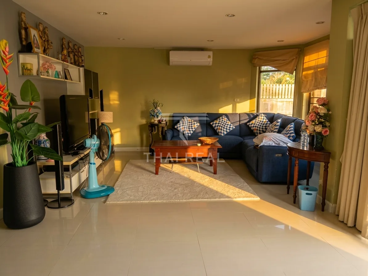4-Bedroom 2-Storey House with Pool and Garden – photo 2