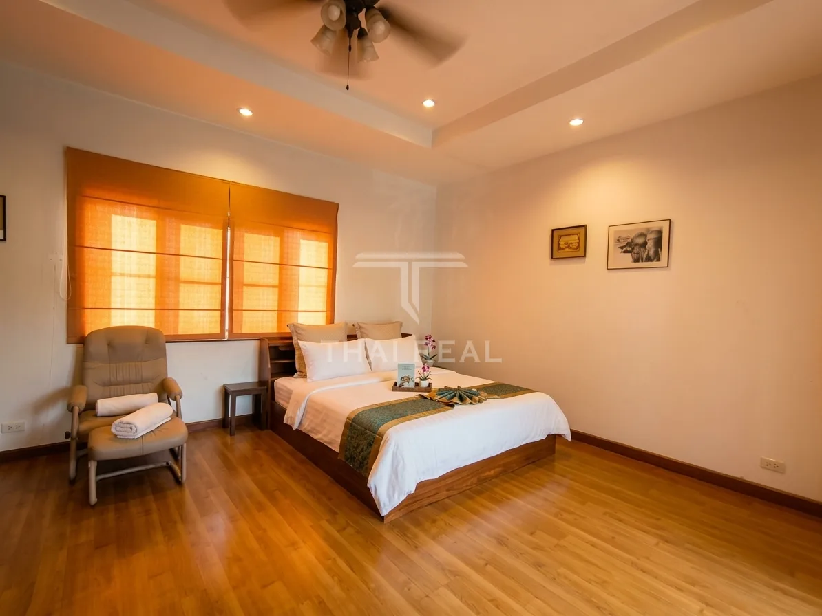 Spacious 3-Bedroom Pool Villa with Office and Large Garden – photo 11