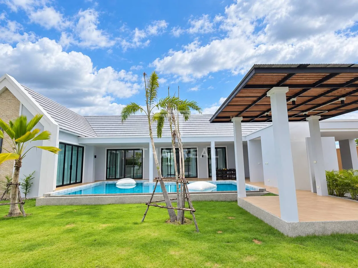 Modern 4-Bedroom Pool Villa – photo 30