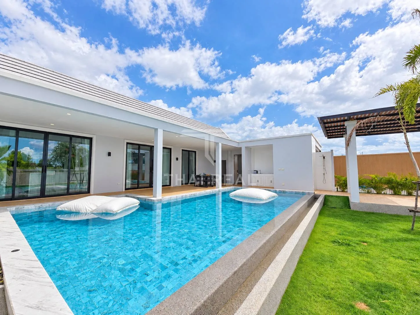 Modern 4-Bedroom Pool Villa – photo 27