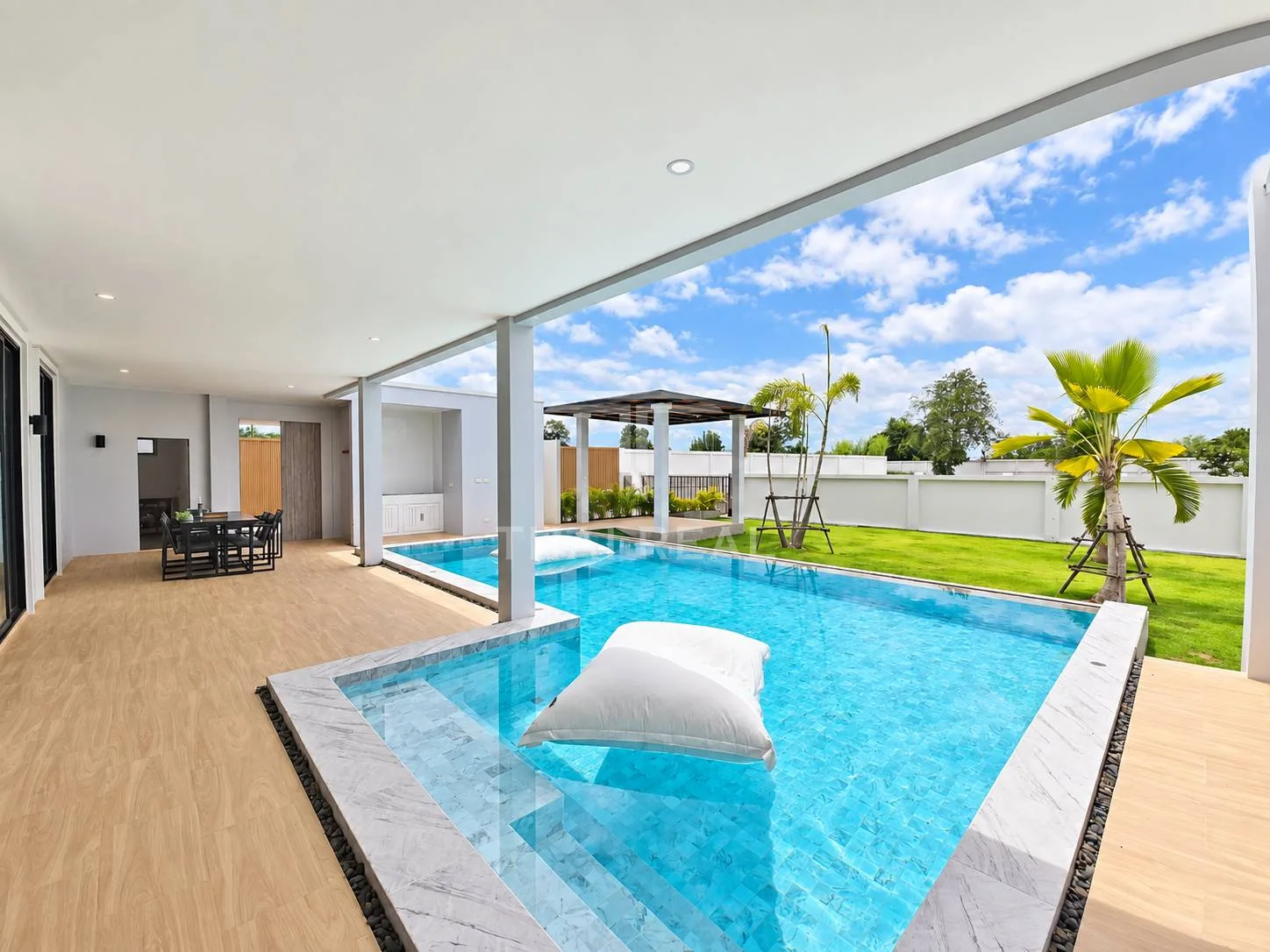 Modern 4-Bedroom Pool Villa – photo 28