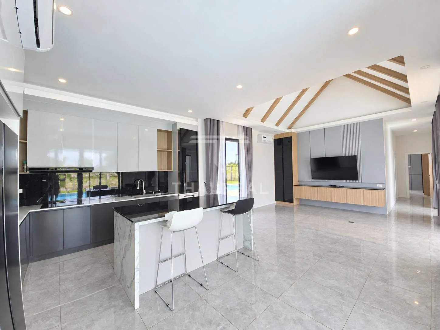 Modern 4-Bedroom Pool Villa – photo 16