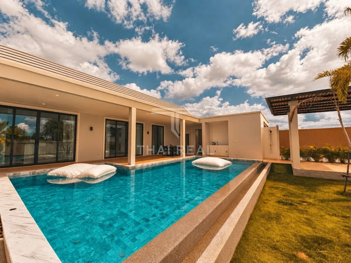 Modern 4-Bedroom Pool Villa – photo 2