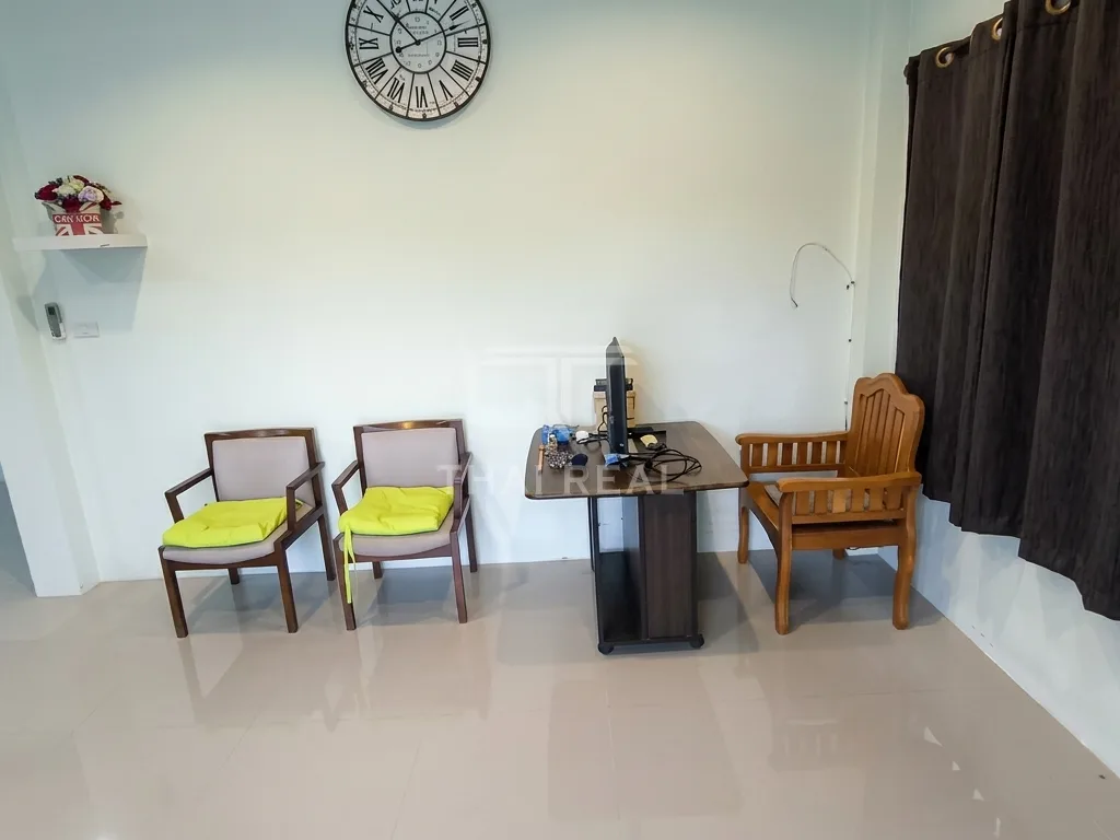 3-Bedroom Villa with Covered Rooftop Terrace – photo 10