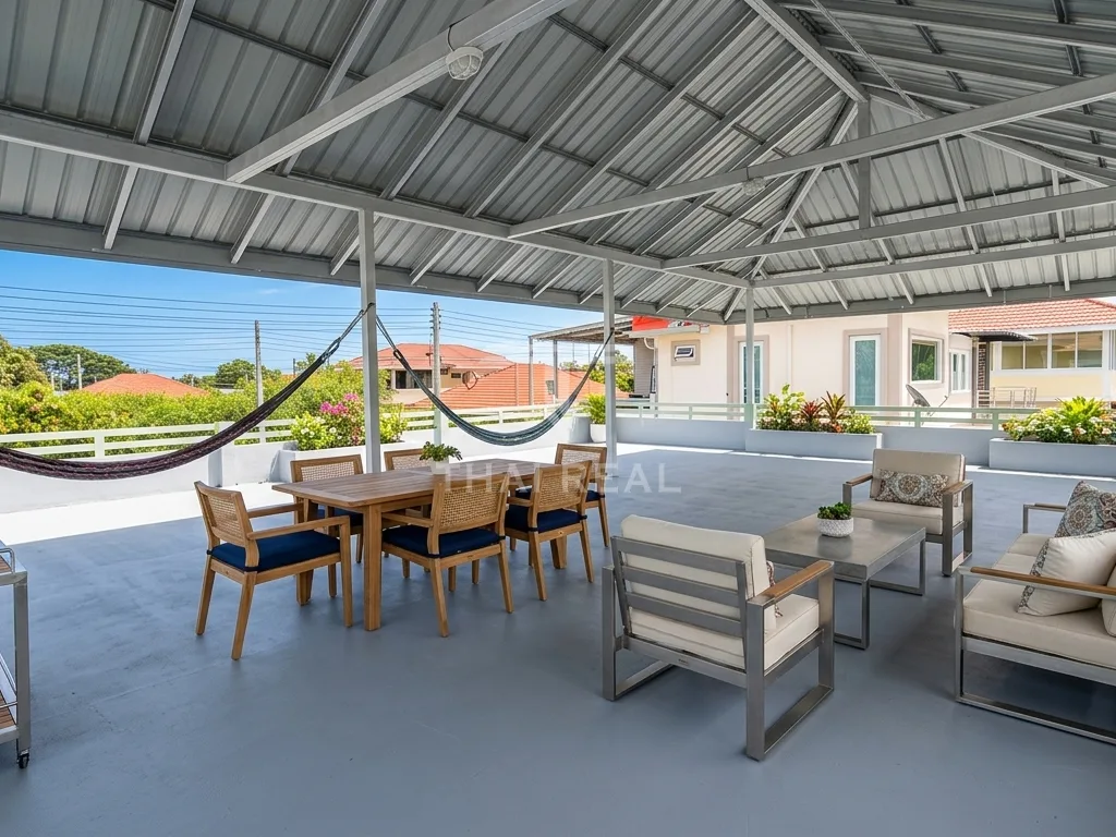 3-Bedroom Villa with Covered Rooftop Terrace – photo 5