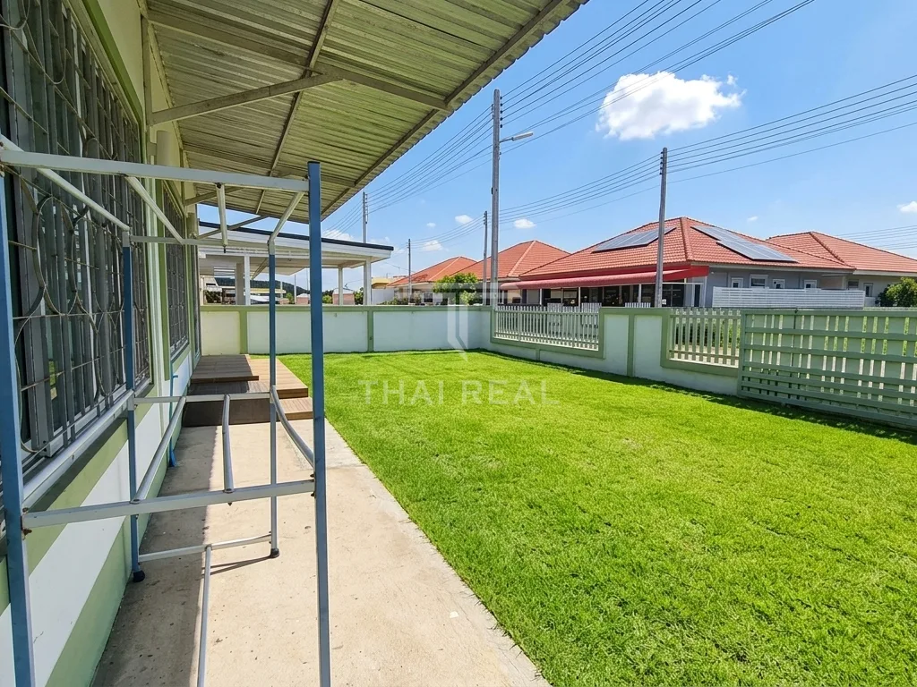 3-Bedroom Villa with Covered Rooftop Terrace – photo 12