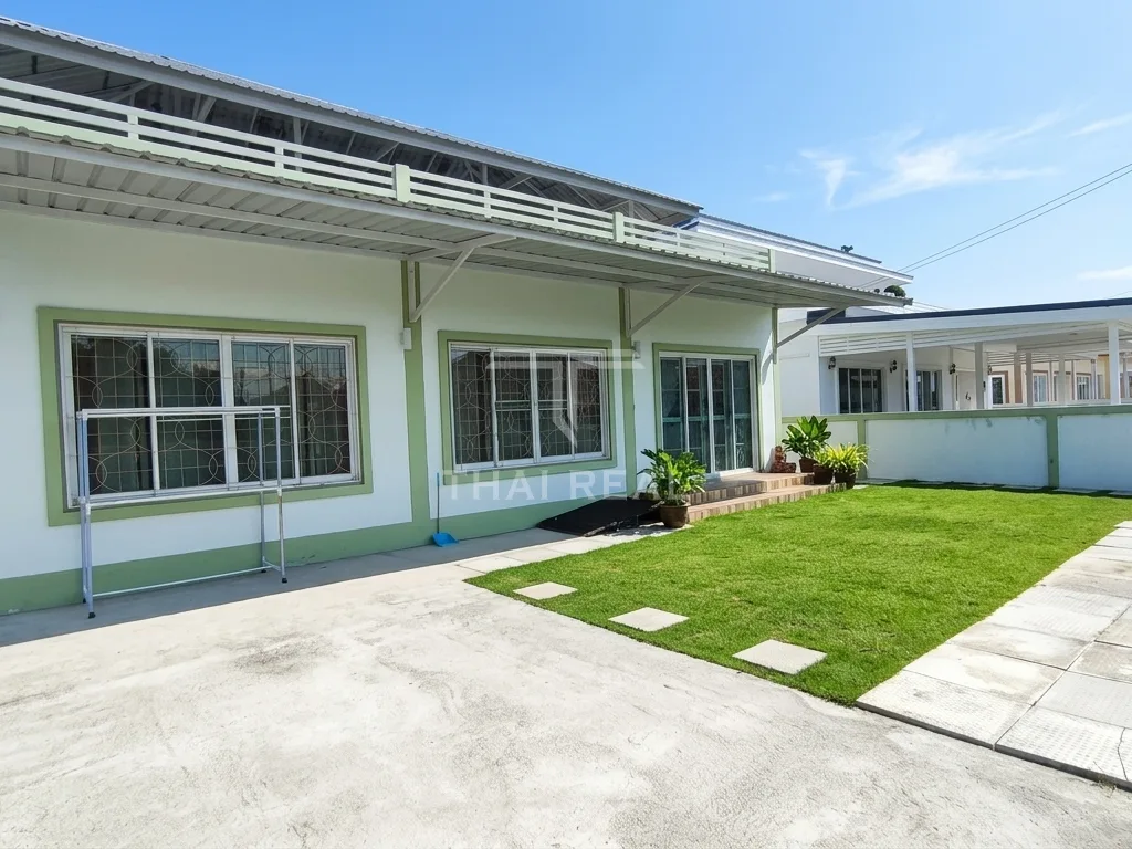 3-Bedroom Villa with Covered Rooftop Terrace – photo 13
