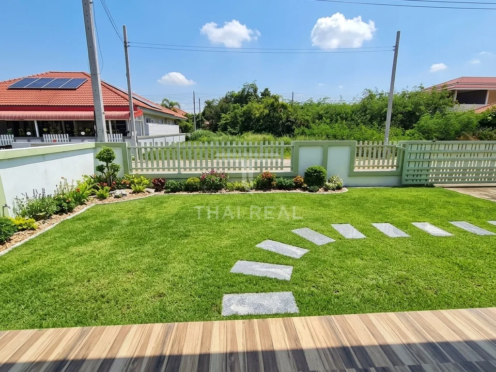 3-Bedroom Villa with Covered Rooftop Terrace – photo 14