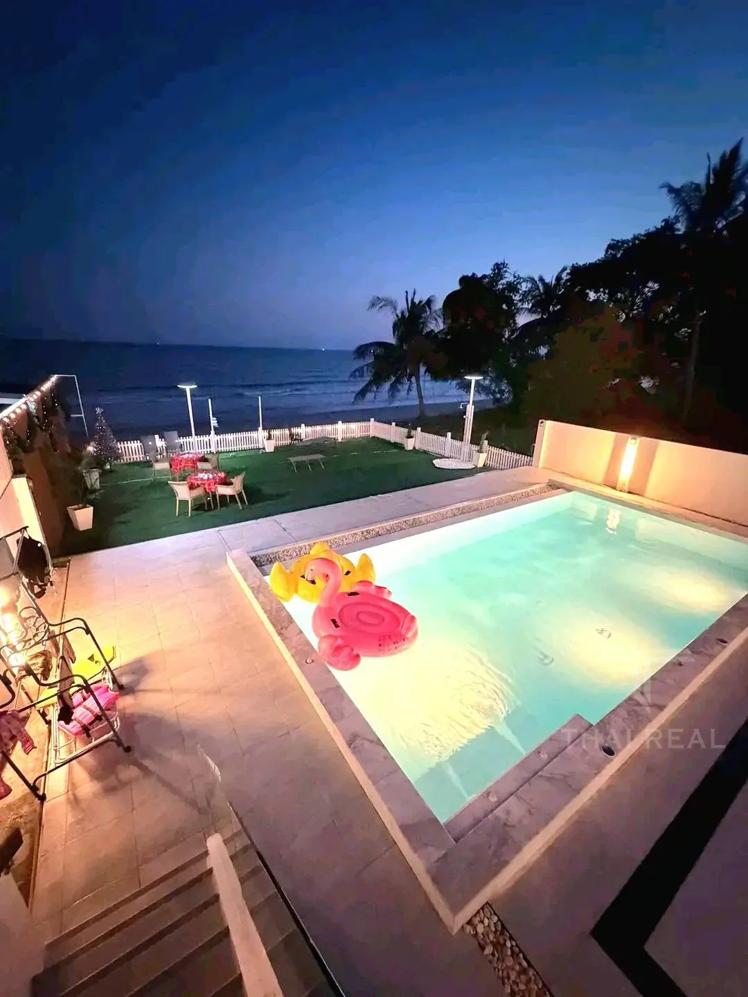 Beachfront House – photo 47