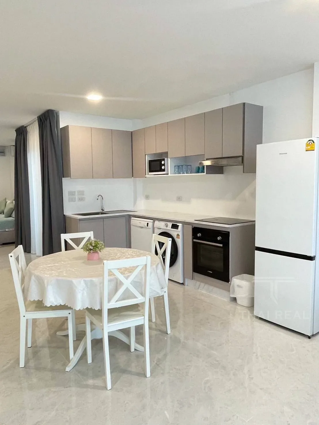 Beachfront House – photo 23